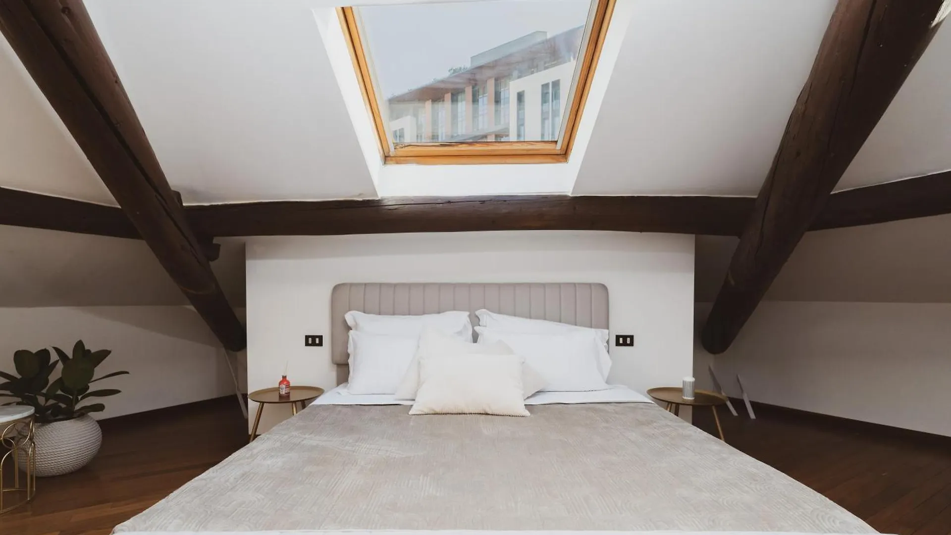 Apartment New Loft Corso Como Milan
