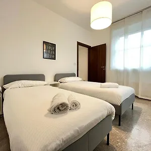Kibilu - Viale Andrea Doria - Corso Buenos Aires - Porta Venezia - Centro Citta Apartamento